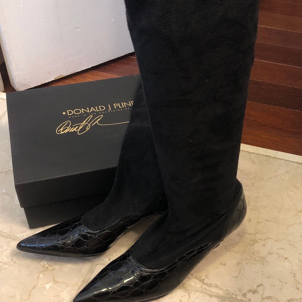 Donald J. Pliner Black Patented Leather and suede Textured Heeled Boots.